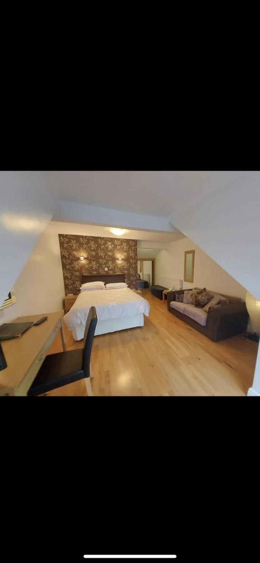 The Countryman Inn Ллантризант Экстерьер фото